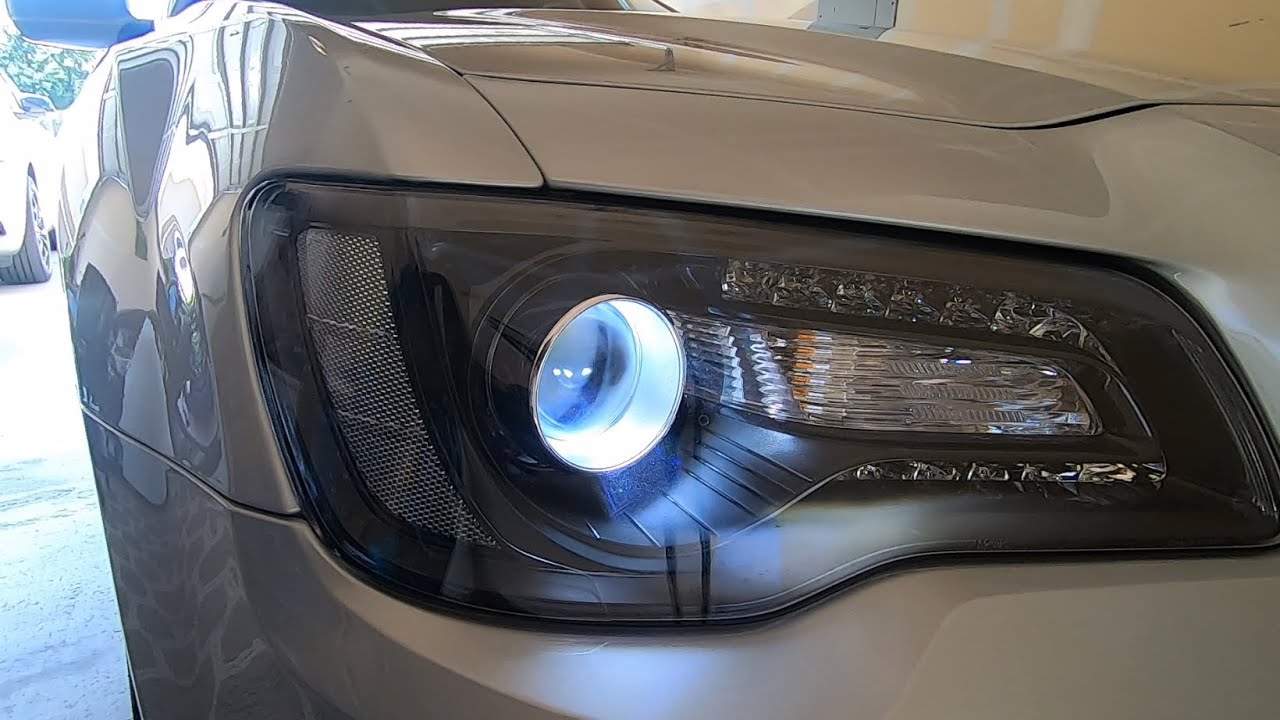 Chrysler 300s 2019 года | Как установить светодиодные фары!