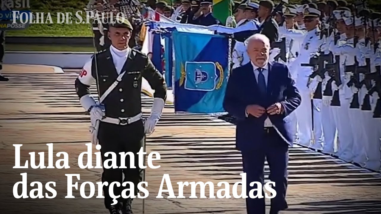 Lula passa em revista tropas durante cerimônia de posse