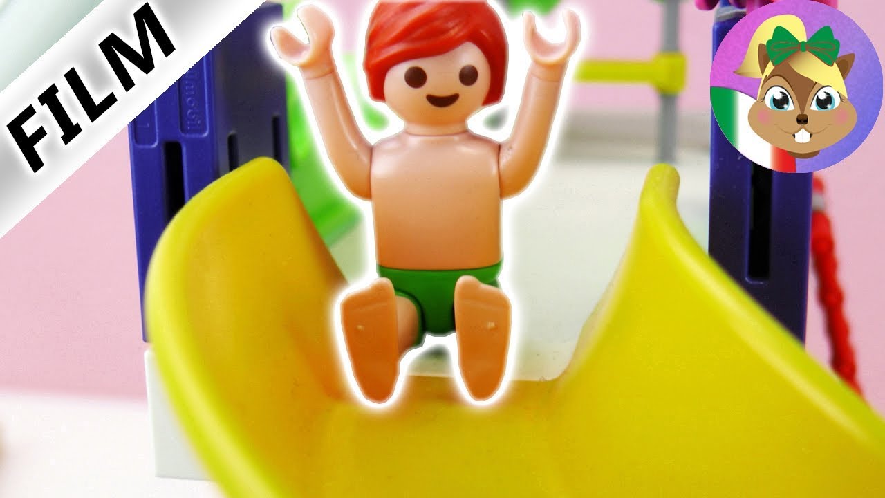 Playmobil film | Jiulian si fa male all'Acquapark! Tipico di Julian! Famiglia Vogel