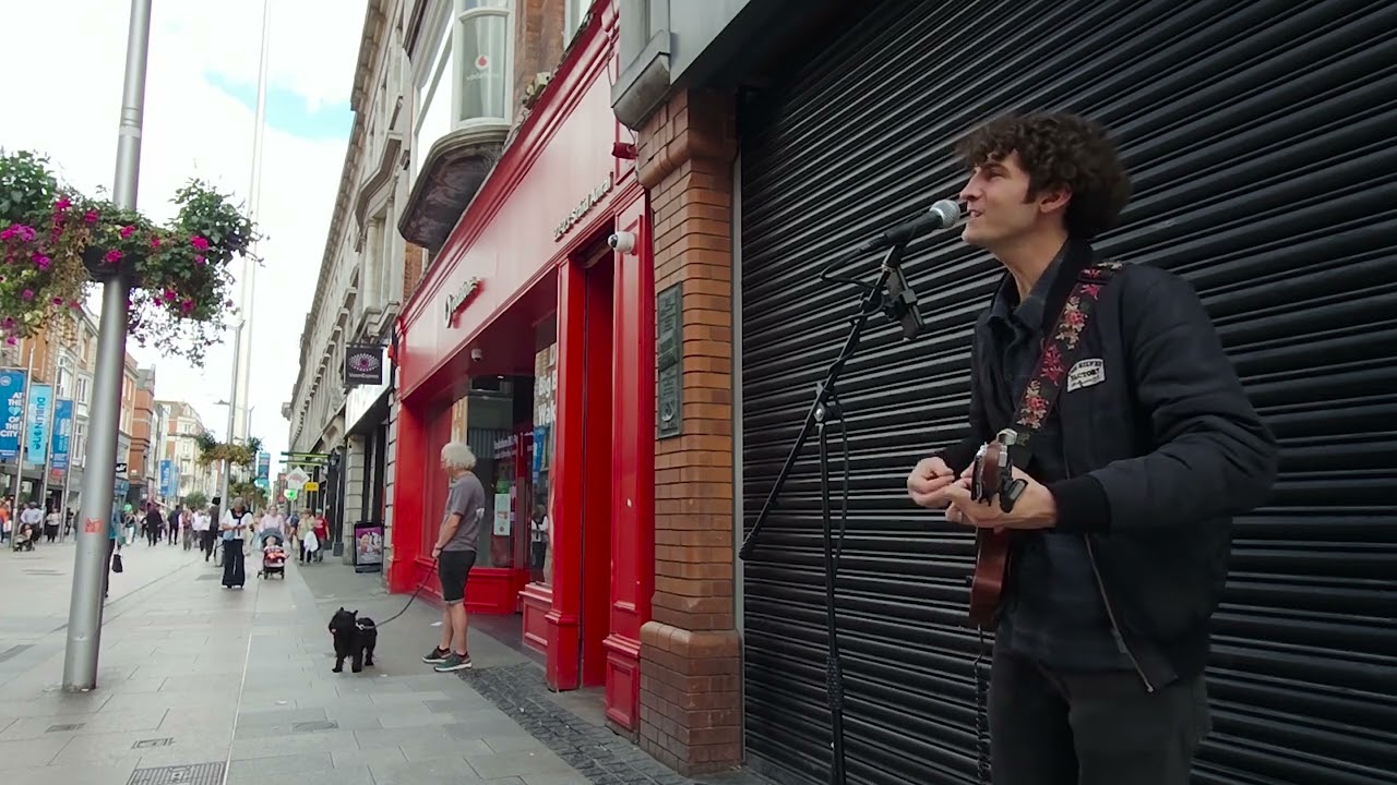 Luis Magni - Champagne Supernova (Oasis) Live In Dublin