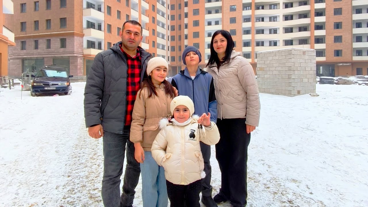 Բնակարանի բանալիների հանձնում