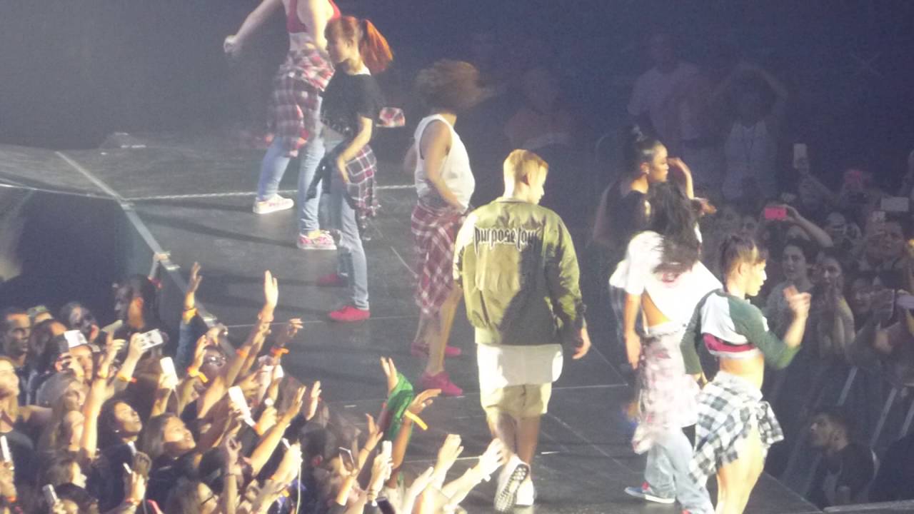 HD Justin Bieber - BABY [PARIS BERCY] Purpose Tour 2016