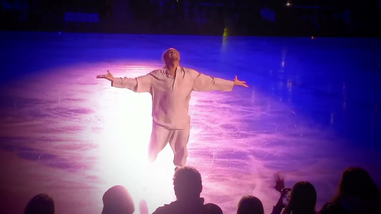 Best Skater EVER Elladj Balde skates to best Singer EVER Michael Jackson! WE ARE THE WORLD 🌎  #LIVE