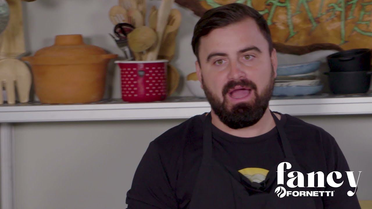 Fornetti Fancy ep. 3: Catalin Rizea - Vol-au-vent cu pui, smantana si ciuperci