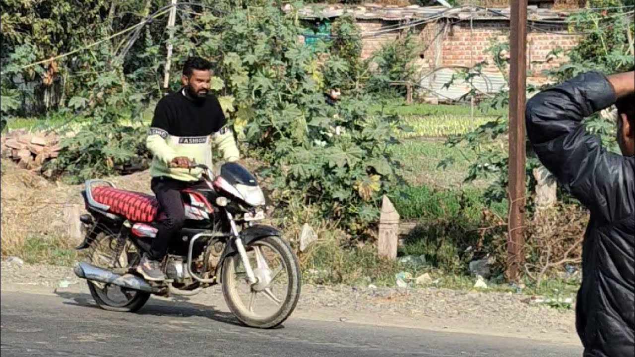 Antim Yatra mein jaana tha aur ho gaye 3 Puncture! 😰 Maine fatafat thik karke bhaiya ko kiya free! ✅