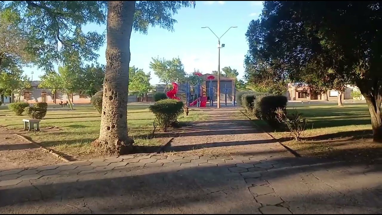 Pueblo Porvenir. Plaza Artigas. LO QUE SE VE EN PAYSANDÚ 