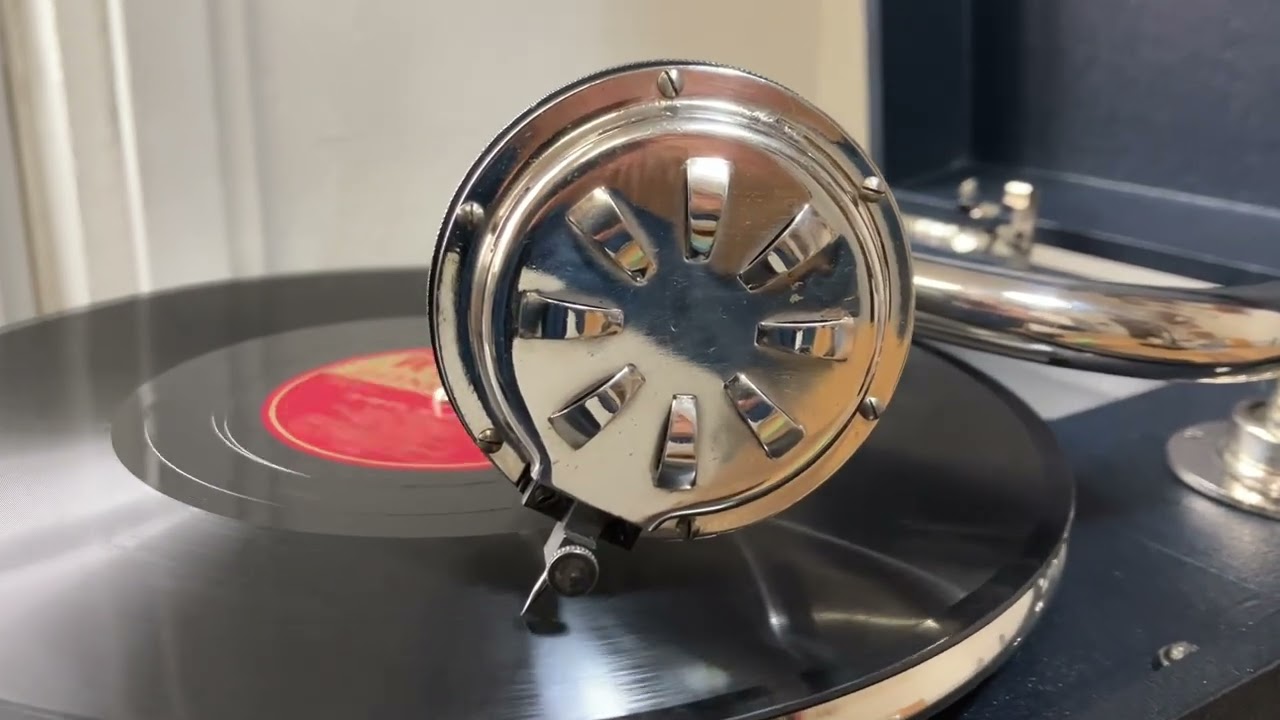 I’m Popeye The Sailor Man ( Billy Costello - 1939 ) May-Fair De-Luxe Gramophone .