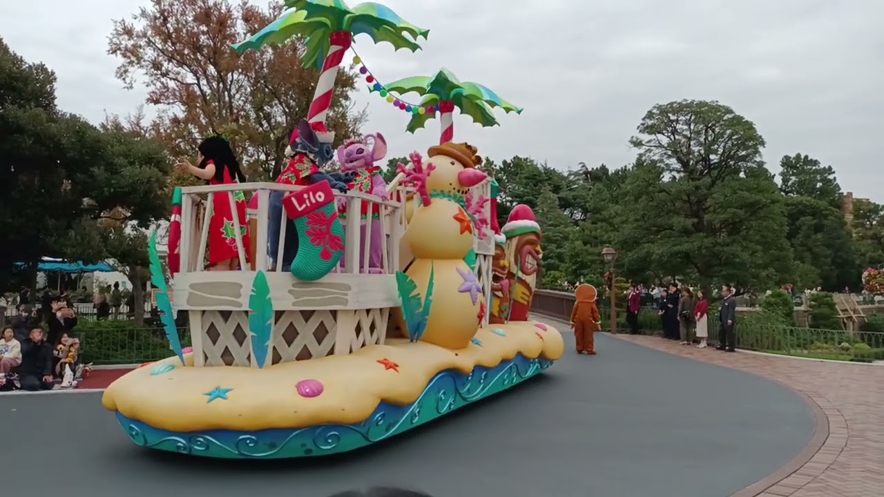 Tokyo Disneyland Disney Christmas Stories Parade 11/14/24
