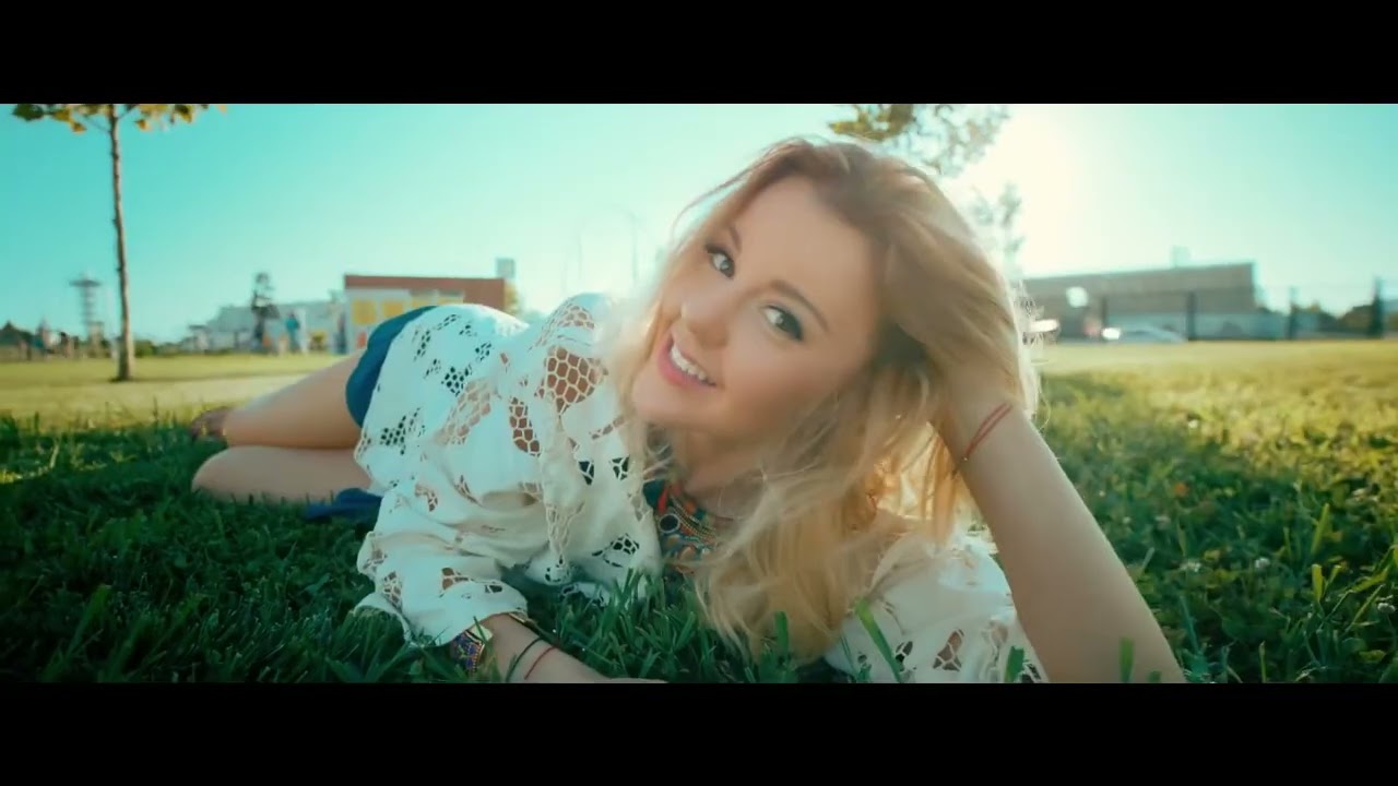 Юля Караулова под ремикс на русском ABBA-Gimme!