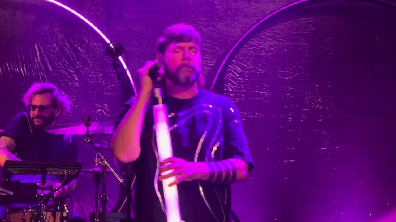 @reagarvey „I give up I love you“ - Fan Experience 04-10-2024 Säälchen Berlin