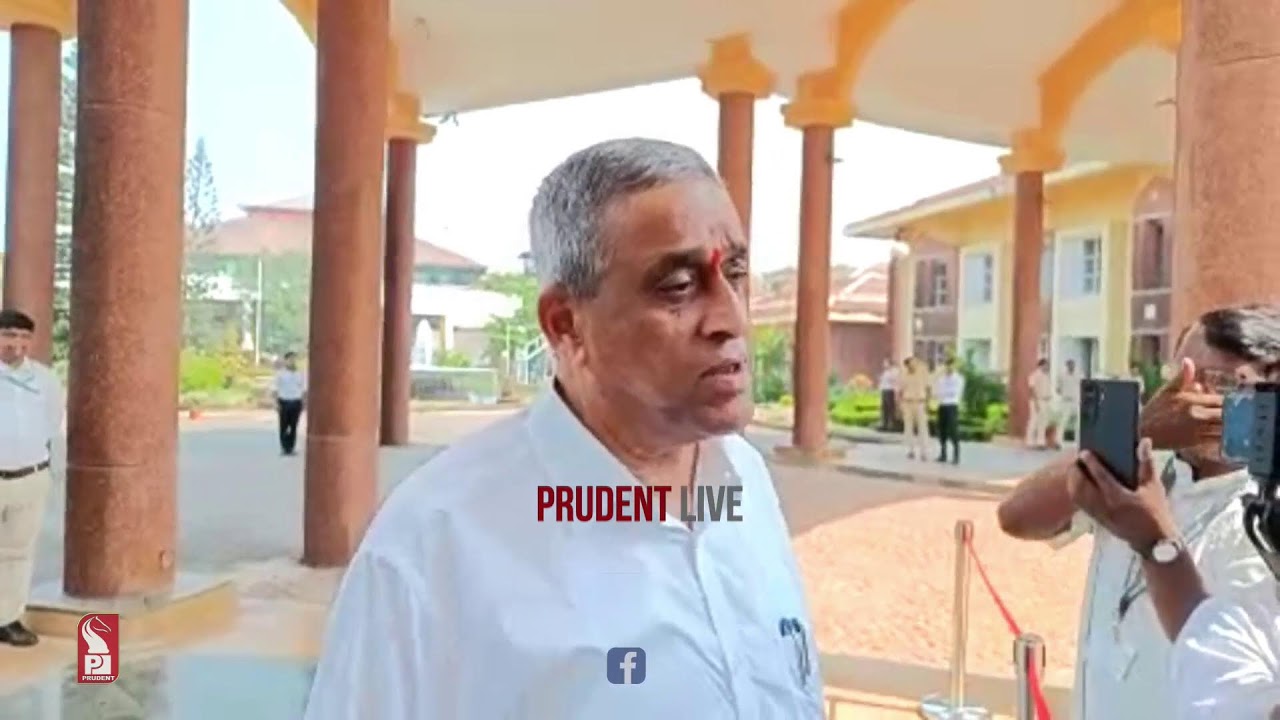 Sudin Dhavalikar | Extensions to Government Servants | Assembly | Live | Prudent | 110326