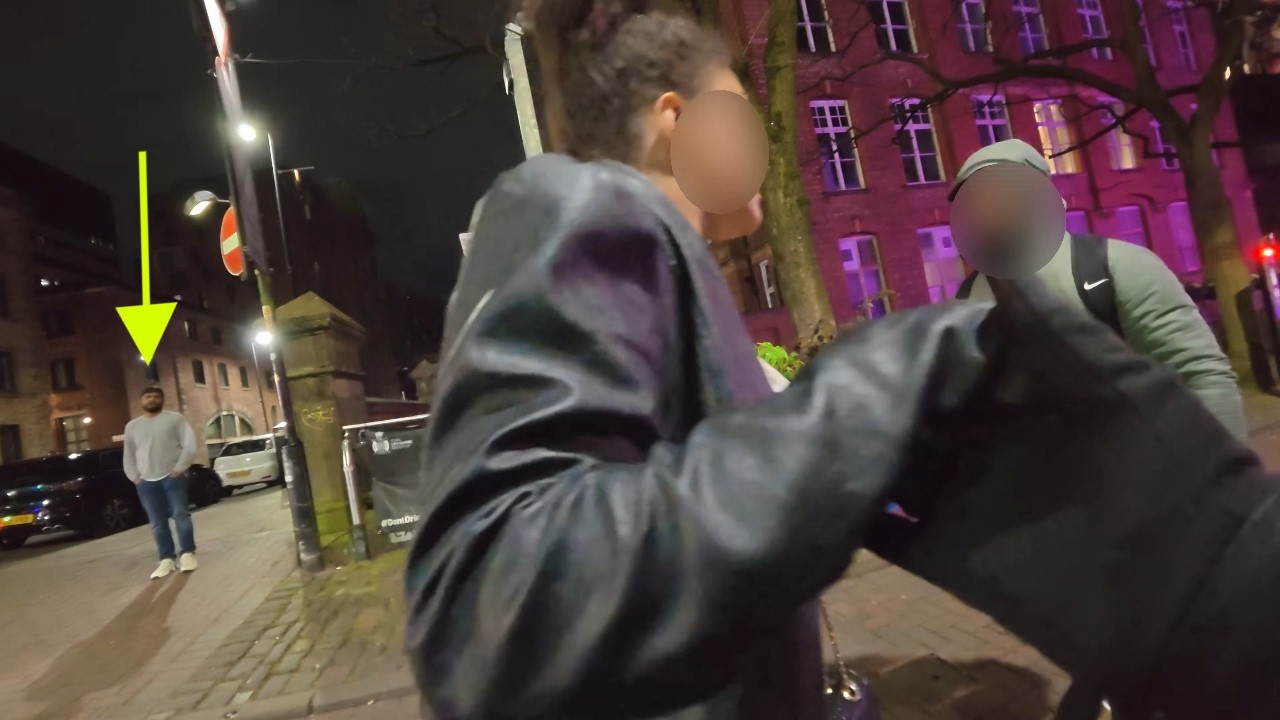 Nightmare in Deansgate: Police Chase on Foot Caught on Camera!