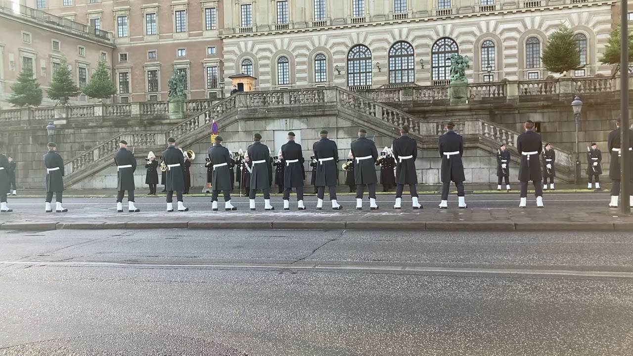 Arméns Musikkår - Svea Livgardes Defileringsmarsch