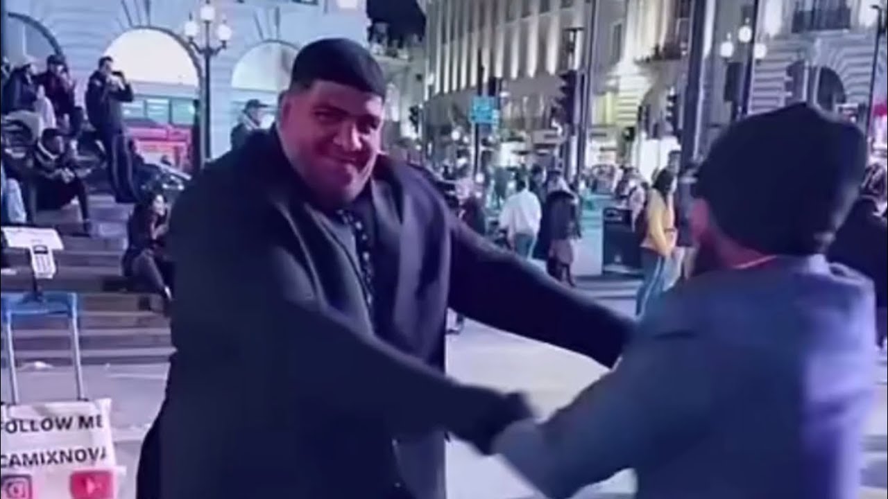 ي ادفا ي اموت 😂