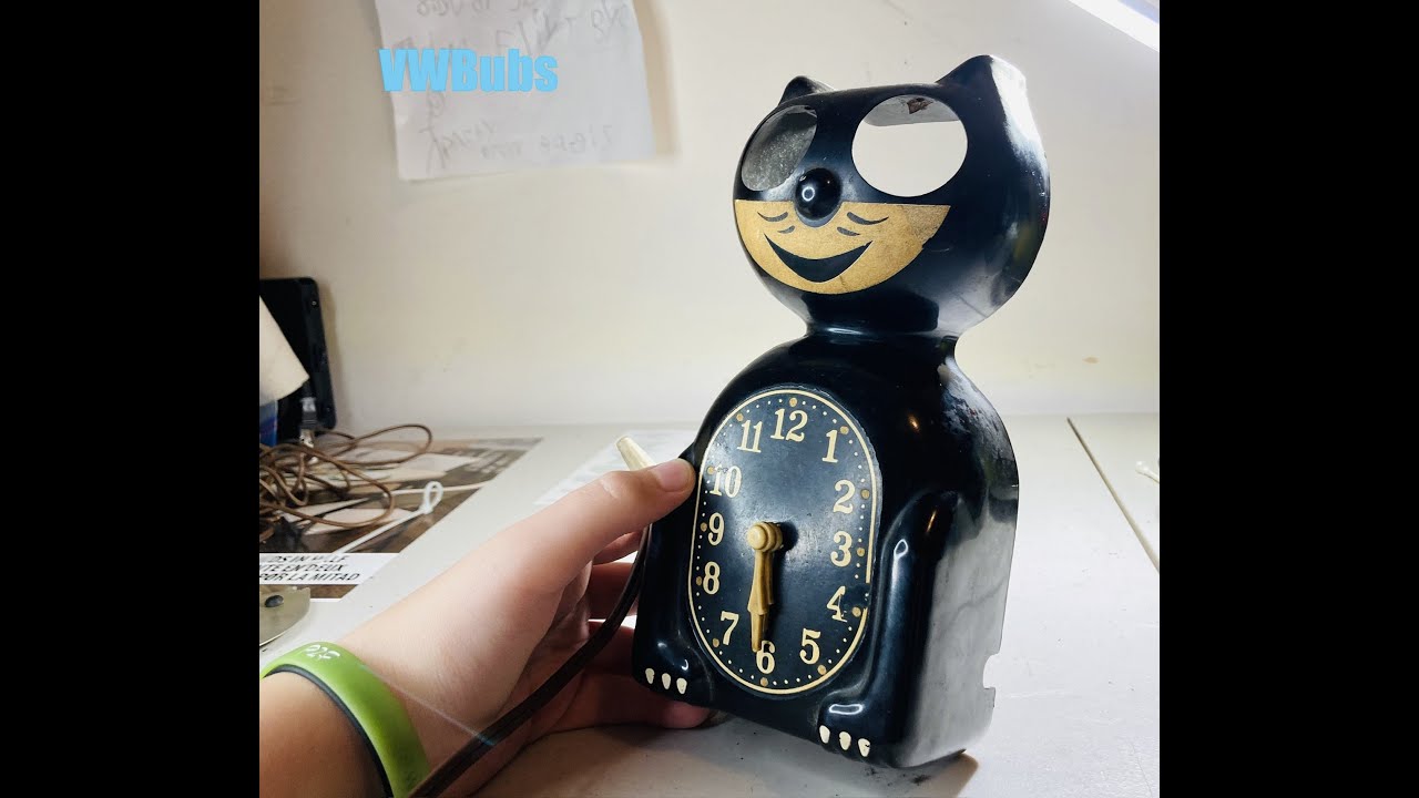 1940's cat clock restoration.