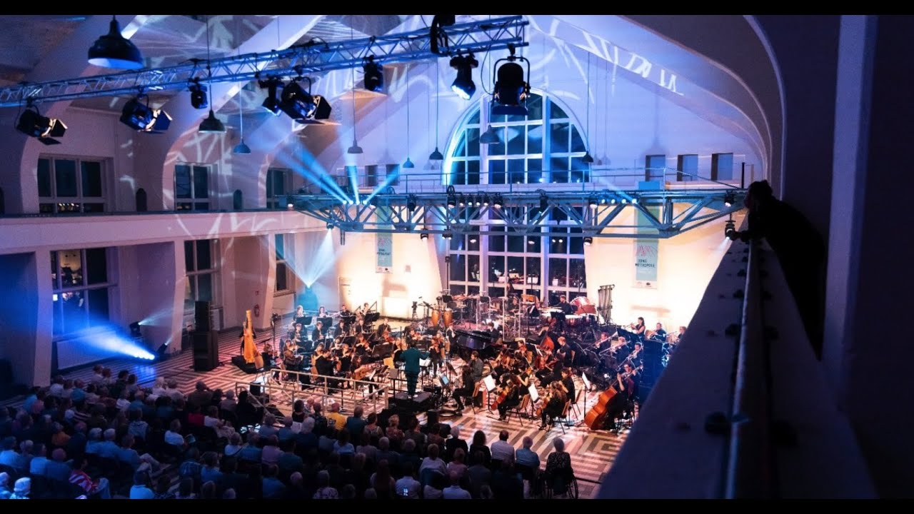 Jong Metropole plays East Meets West, conducted by Tom Cohen, Voormalig Zendstation Radio Kootwijk