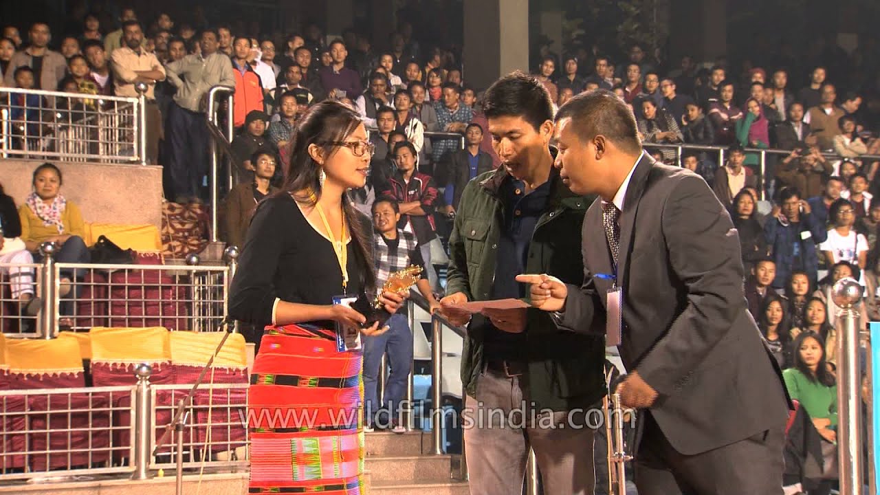 Players and teams receiving the awards: Tamchon Trophy 2013