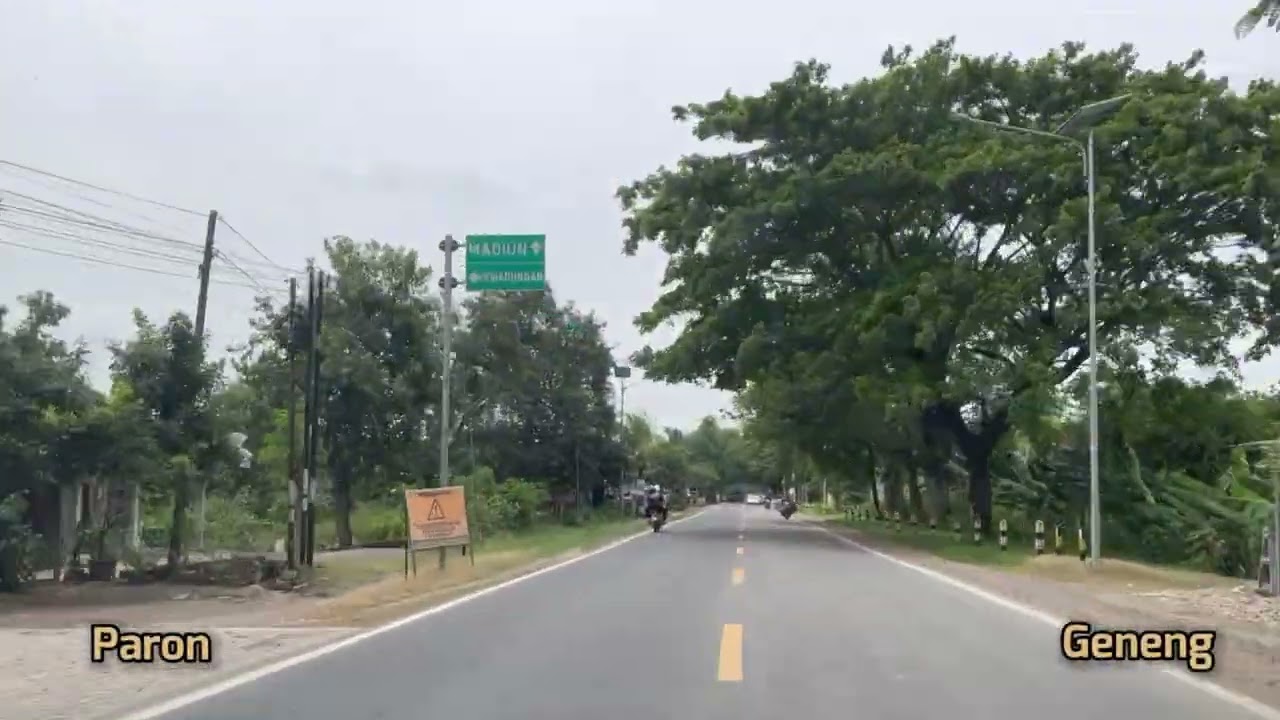 Ngawi. Paron - Geneng. Jalan Geneng - Ngawi (Jalan Nasional 16 Rute Nomor 30). Ngawi, 2025.