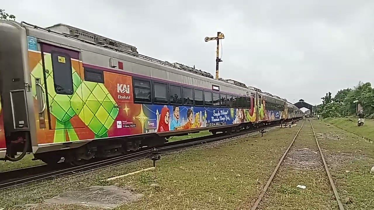 Maaf kalo kereta nya ini terus Malioboro dan Gajayana 