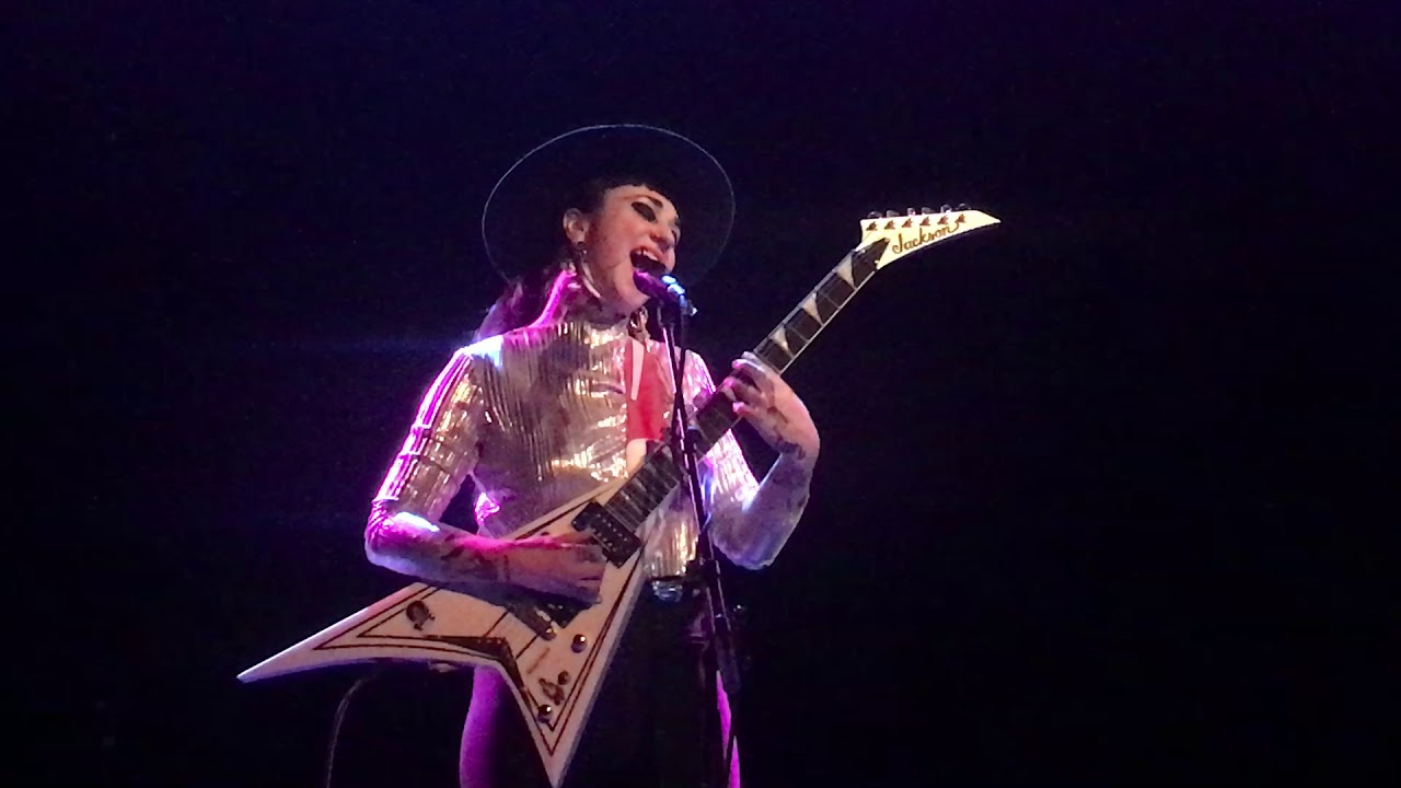 Nai Palm - Crossfire / So Into You (Live at Music Hall of Williamsburg)