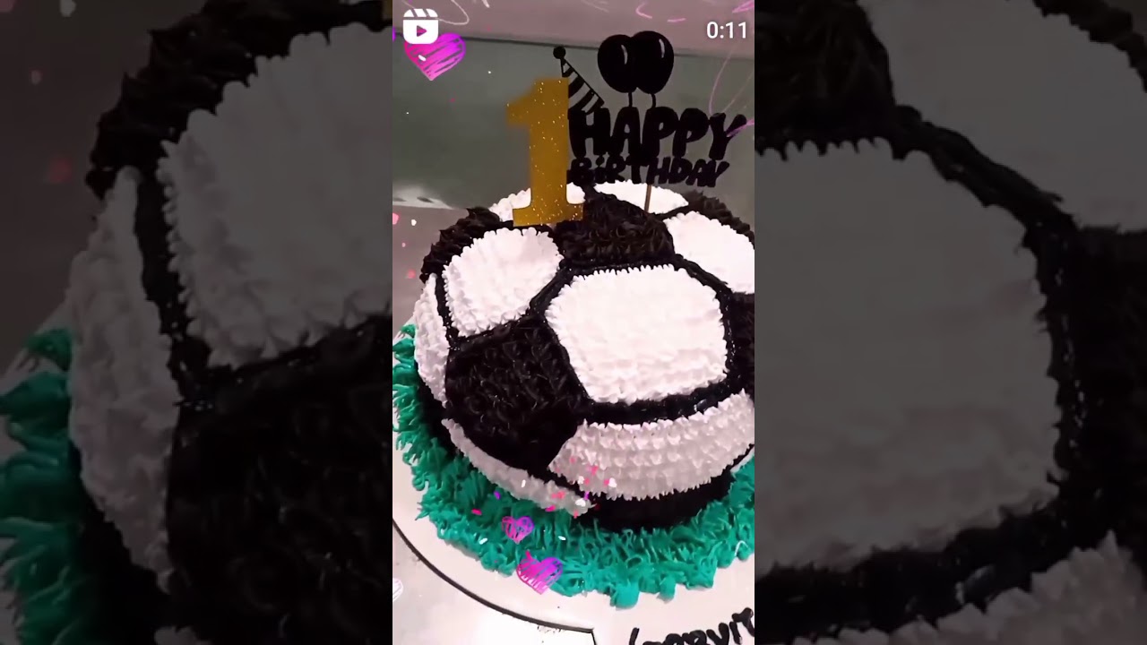#cakery #indiancake #cakedecorating #yummy #indiandessert #birthday #cakelovers #football #homemade