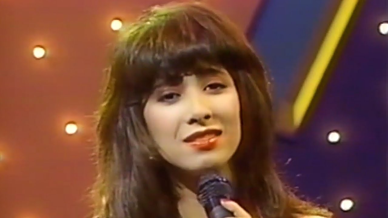 Lourdes Robles - Abrázame Fuerte (Sábado Gigante, 1990)