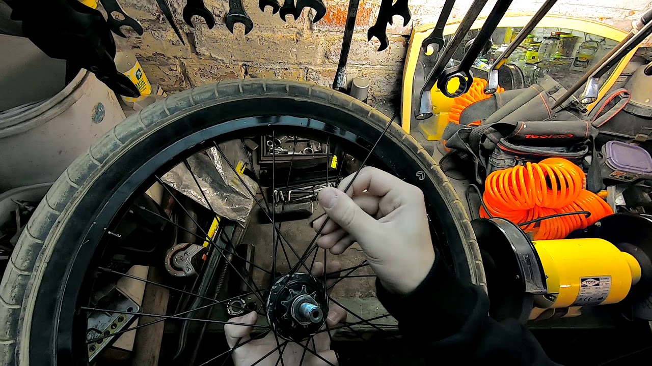 WYMIANA SZPRYCH naprawa koła w rowerze / HOW TO #49
