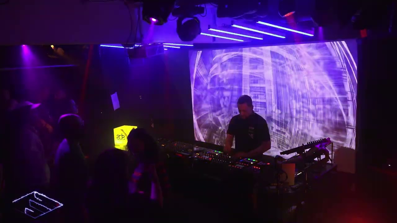 The Bas[s]ment ADE 2025 Special: Mind Your Step