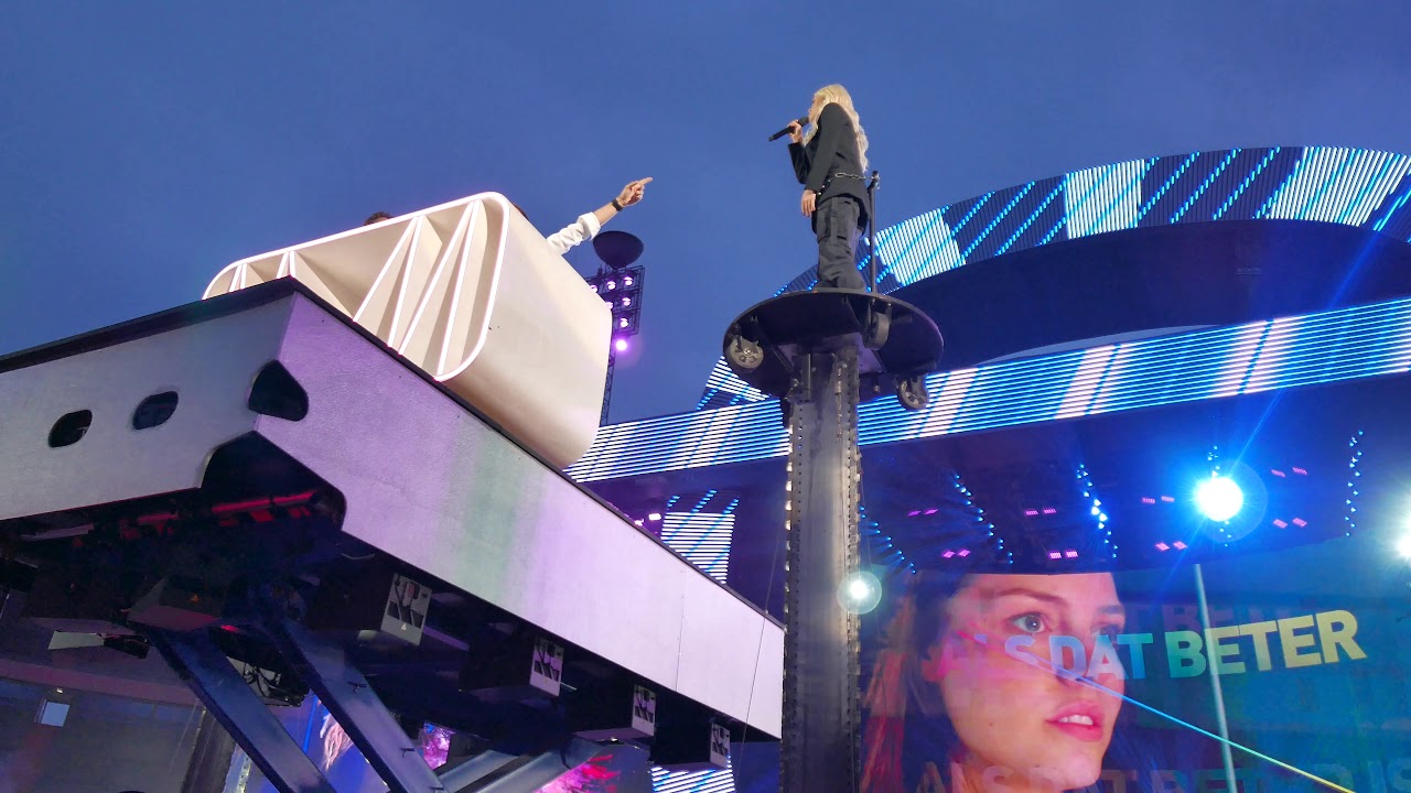 [4K] Marco Borsato, Armin van Buuren & Davina Michelle - Hoe het danst- LIVE @ Borsato De Kuip #MBDK