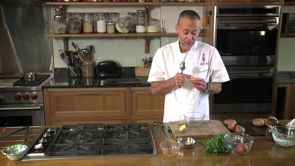 Albert Bartlett Baked Rooster Potatoes with Garlic Butter