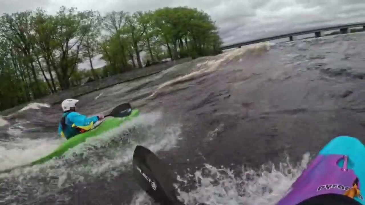 Zet Ninja 2 surfing Bate Island