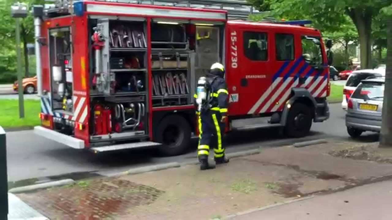 container fire FD the Hague , huisvuil brand brandweer Den Haag 18.6.2014