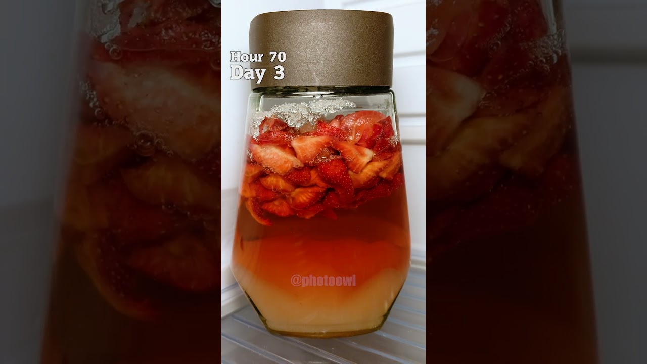 EASY STRAWBERRY SYRUP