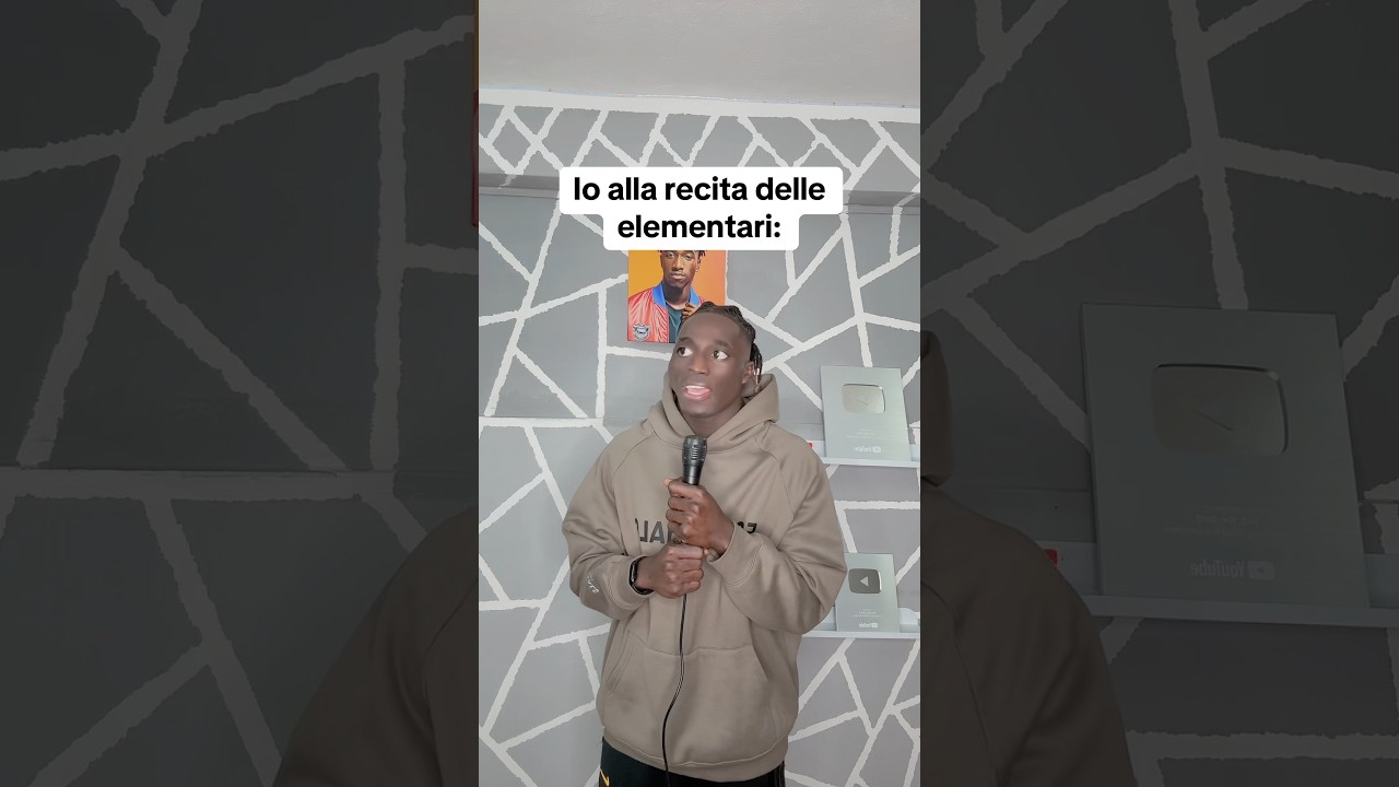 Io alla recita delle elementari 😂