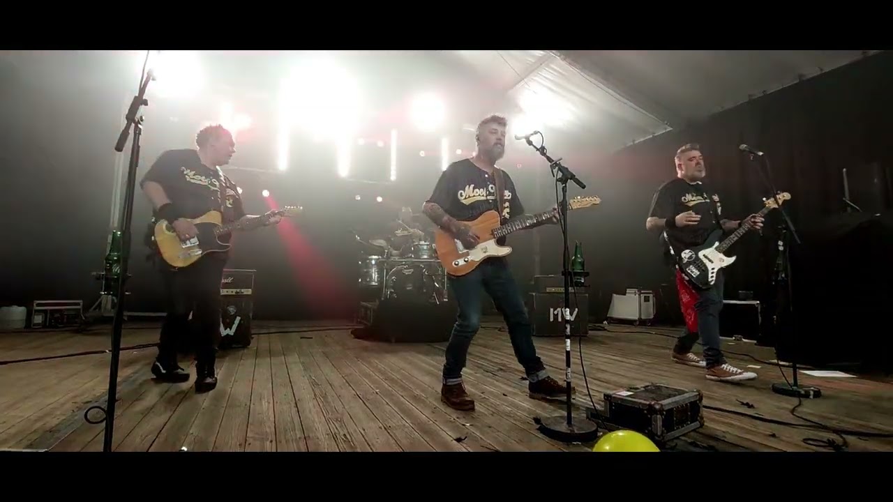 MOOI WARK op Koningsdag 2023 - AC/DC - Highway To Hell