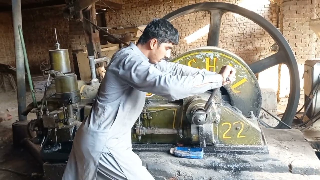 Starting 22HP Baba G Mughal Daska Old Black Engine