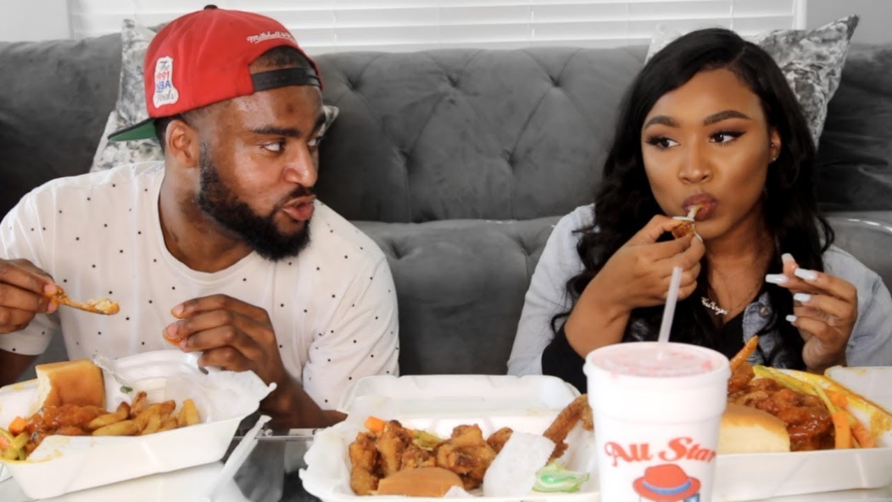 HOTWINGS MUKBANG WITH MY BOYFRIEND | Kathryn Bedell
