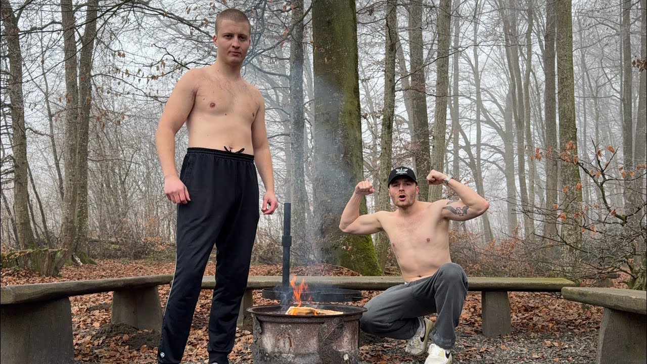 2 MÄNNER ALLEIN IM WALD