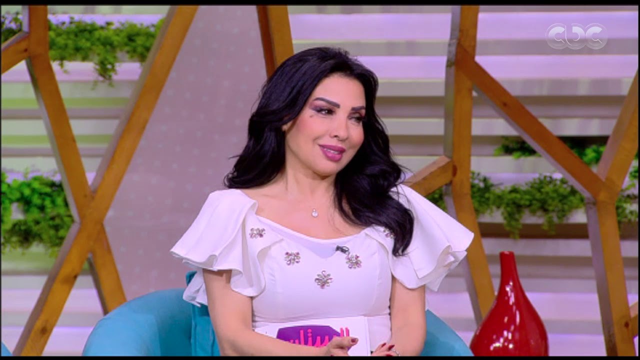 الستات مايعرفوش يكدبوا| إعرفي الفستان المناسب ليكي واللي يداري عيوب الجسم من المصمم محمود غالي