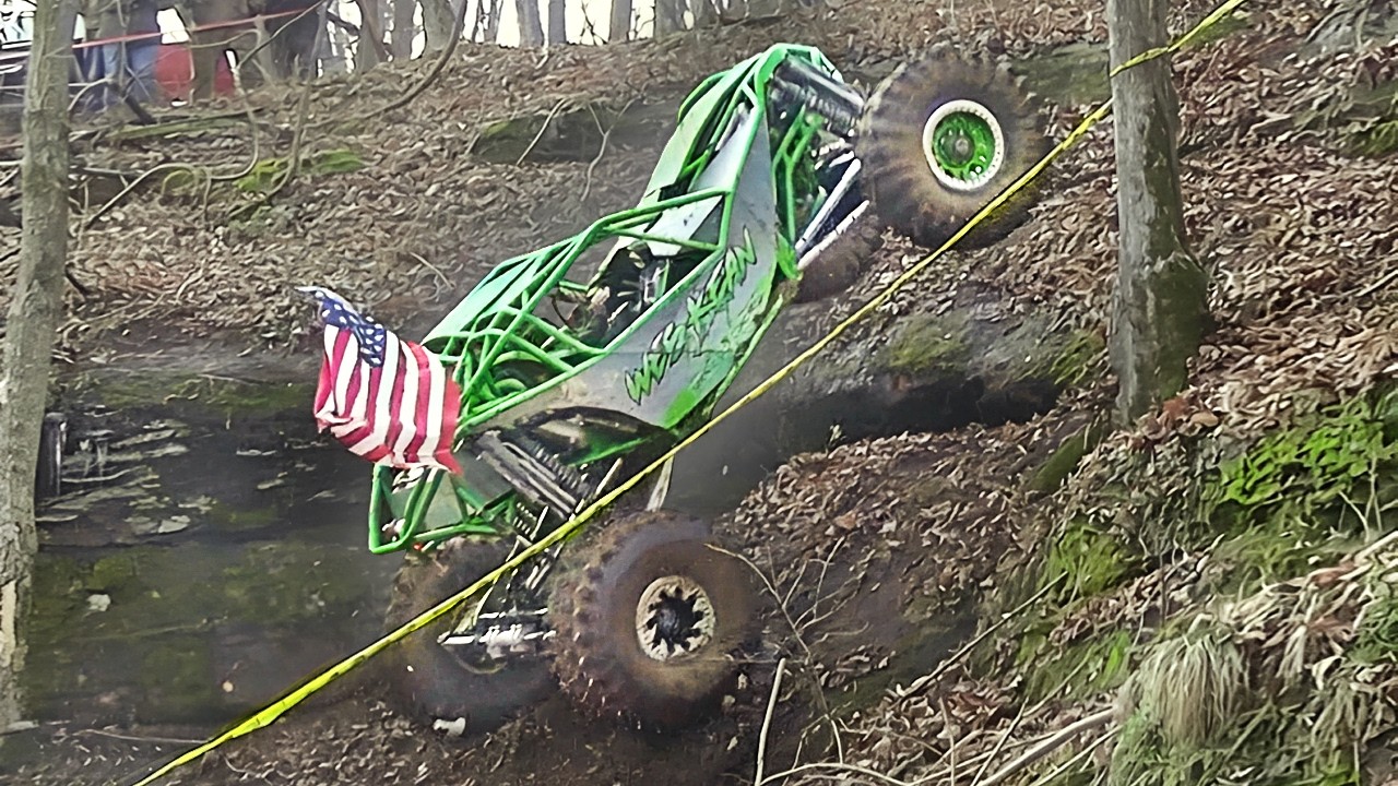 $10,000 Bounty Hill NOBODY Could Climb! (Total Carnage)