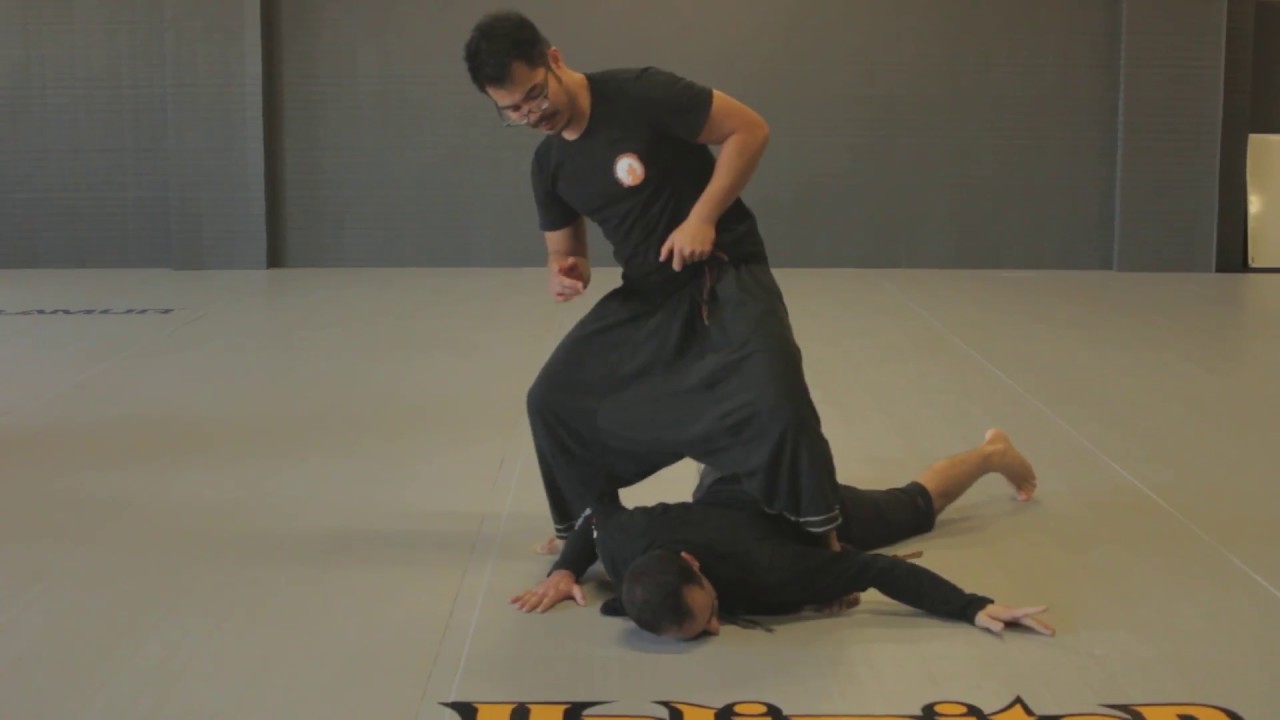 Tecnica di Silat con guru Alvin Guinanao @ Bono Academy -  1