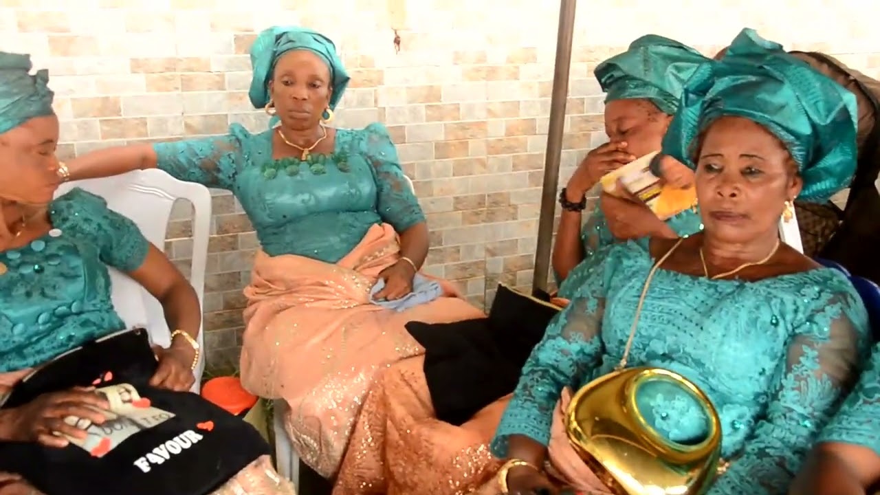 Late Pa DAVID AZELU (Reception @ Benin part1)