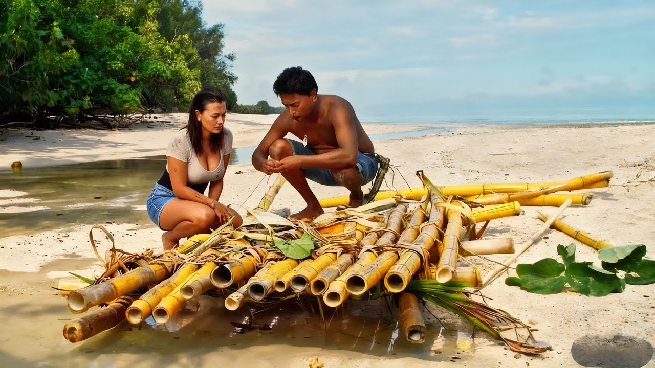 Stranded in the Pacific Ocean! This Rich Woman Must Survive With a Poor Man | Movie Recap