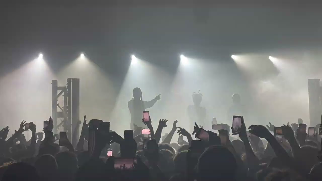 BLADEE, ECCO2K, THAIBOYDIGITAL - WESTERN UNION/THE FLAG IS RAISED | QUEENS, NY | KNOCKDOWN CENTER