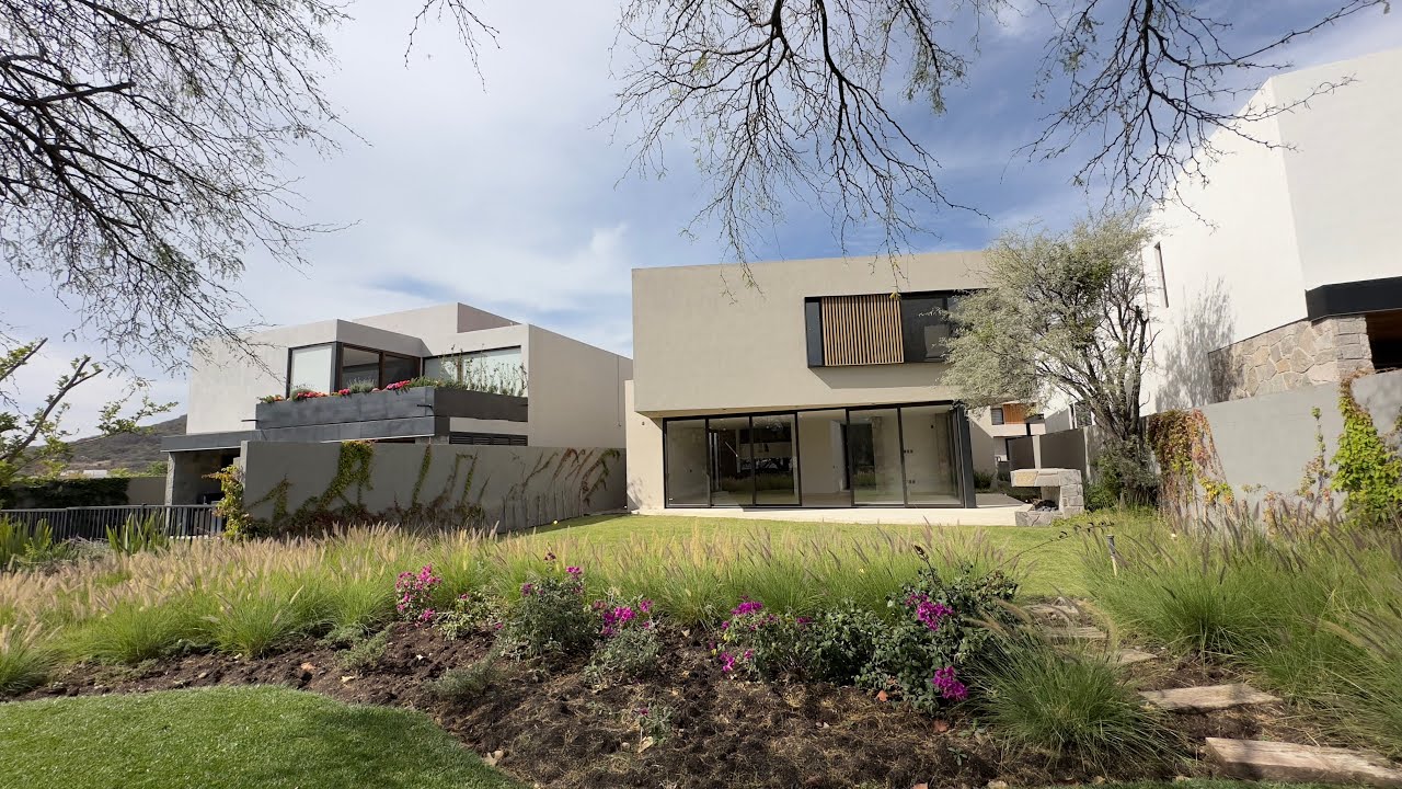 F405 Hermosa Residencia en Venta, Altozano Querétaro