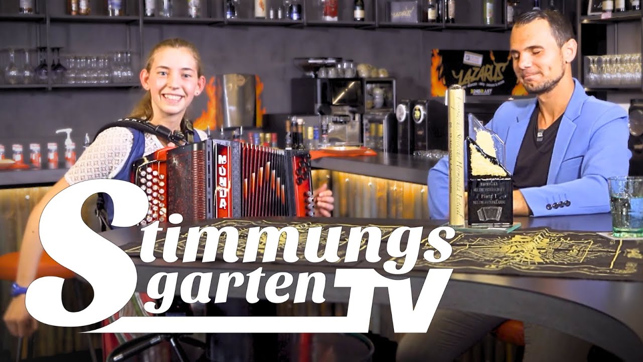 Harmonika-Weltmeisterin Klara Mi&szlig;ebner LIVE & Exklusiv | Volksmusik & Schlager Hits aus &Ouml;sterreich