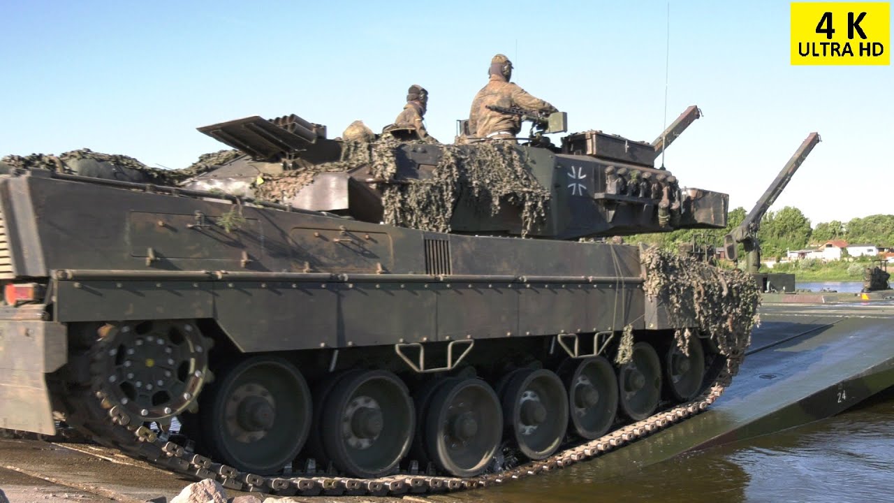 4Kᵁᴴᴰ Verbindungsbolzen an M3 Fähre bricht während Leopard 2 geladen wird. Crew reagiert souverän.