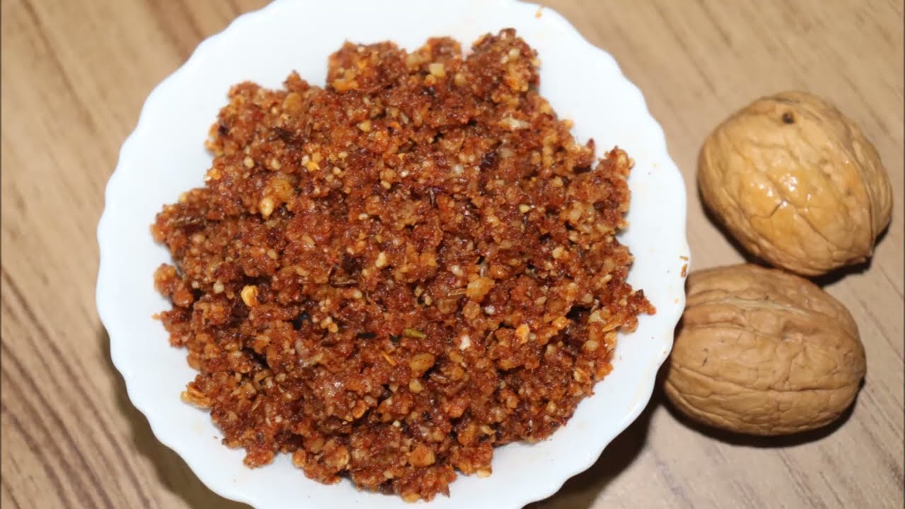 अखरोट और लहसुन की सूखी चटनी ऐसे बनाएँगे तो 2 की जगह 4 रोटी खाएँगे - Walnut Garlic Chutney Recipe