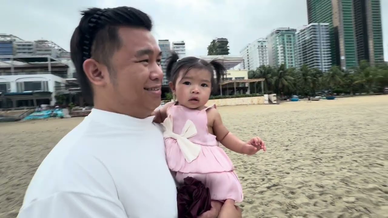 Beach Day at My Khe Beach, Da Nang, Vietnam 🇻🇳🌊 | Family Travel Vlog
