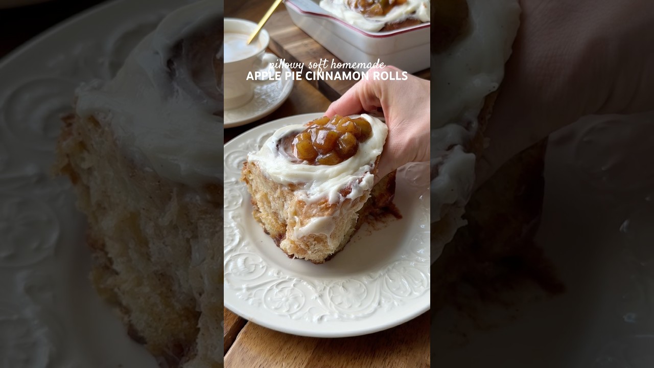 homemade apple pie cinnamon rolls 🍎🍂🤎 #fallrecipe #cinnamonrolls #baking #breakfast #dessert